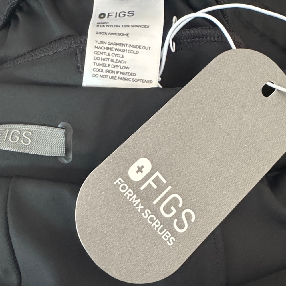 NWT Figs High Waisted Piedra FORMx Straight Leg Scrub Pant in black, Size Small - Picture 7 of 8